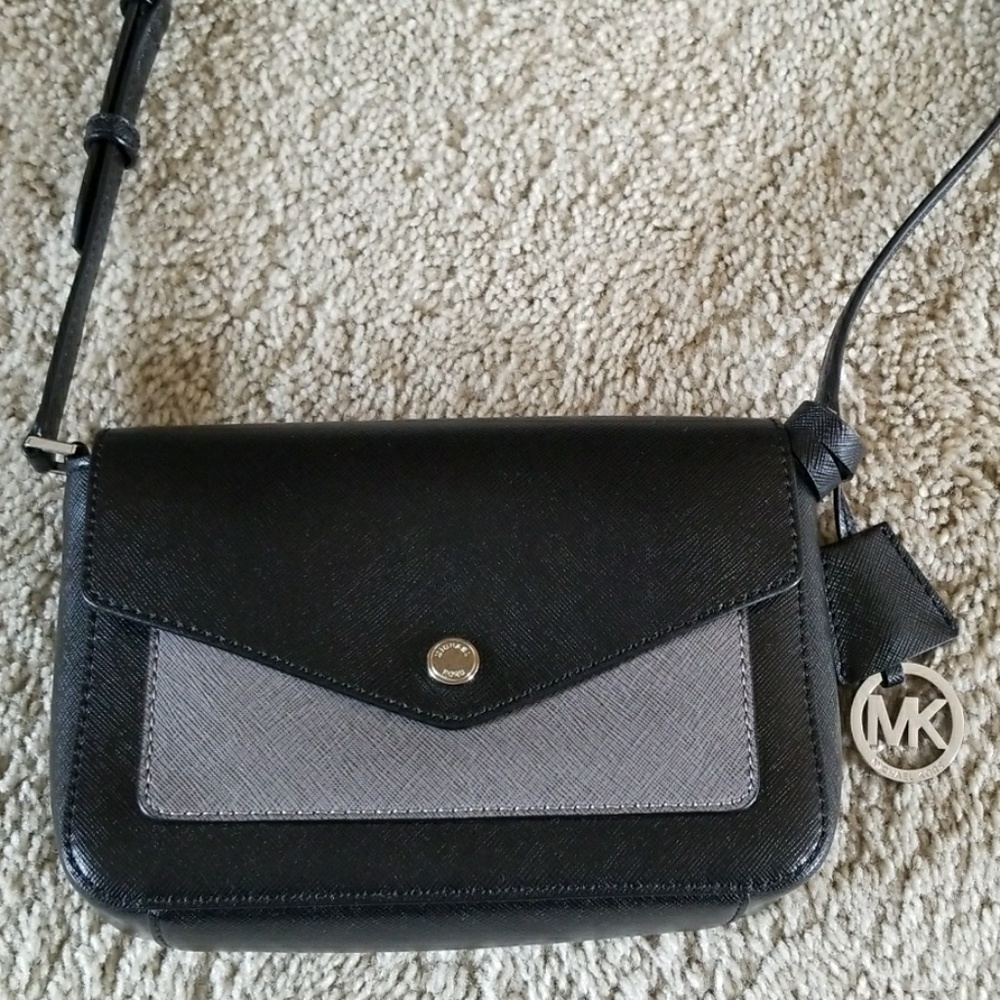 Michael Kors crossbody leather bag
